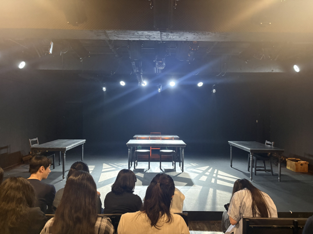 지난 19일 오후 3시 찾은 남구 한울림소극장. 공연 시작 전부터 빈자리를 찾기 어려울 만큼 75석의 객석은 관객들로 가득 찼다. 최현정 기자