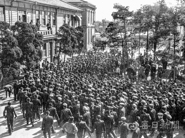 1960년 2·28 대구학생의거 당시 포정동 경북도청 광장에 집결해 선언문을 낭독한 뒤 