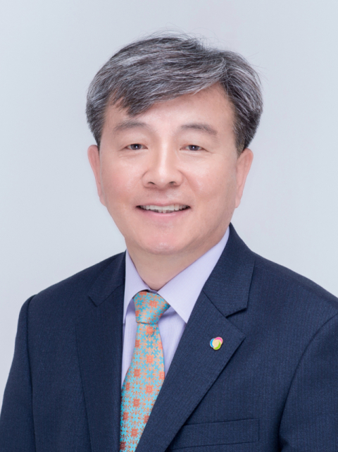 김이진 (주)명지특수가공 대표이사, 모교 포항 장기중에 장학금 전달