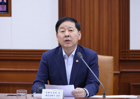 구윤철 
