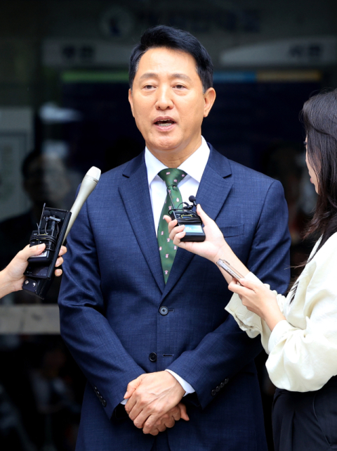 '여론조사 대납' 오세훈 1심서 벌금 1천만원…刑 확정시 시장직 상실