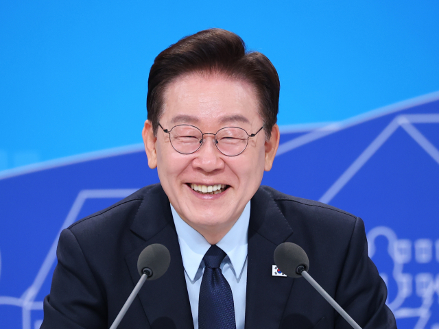 이재명 대통령이 23일 서울 여의도 KBS 별관에서 열린 부동산정책 국민 대토론회에서 발언하고 있다. 연합뉴스