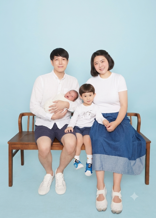 윤연주·전계남 부부의 첫째 아들 전지한(7), 둘째 아들 전이한.