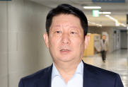 권영진 중징계 요구 빗발…일각에서는 