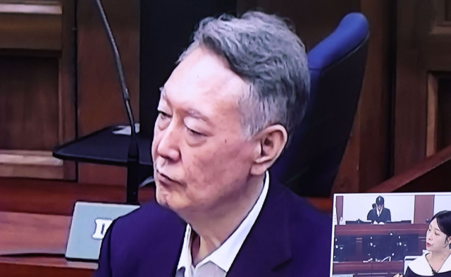 尹 측 
