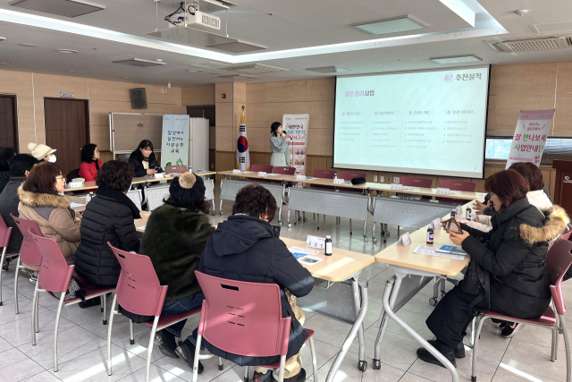 잘 만나보세 사업안내단 활동 사진. 달서구 제공