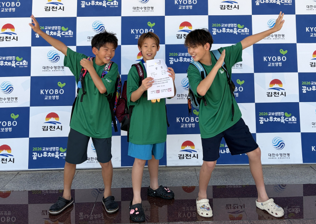 안동 용상초 이하준·이서준(가운데)·강동현(왼쪽) 선수는 지난 24일부터 26일까지 김천실내수영장에서 열린 