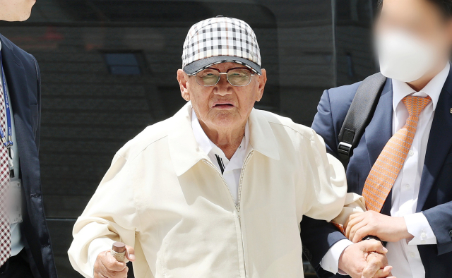 합수본, 신천지 '민주당 가입 독려' 진술 확보…수사는 안해