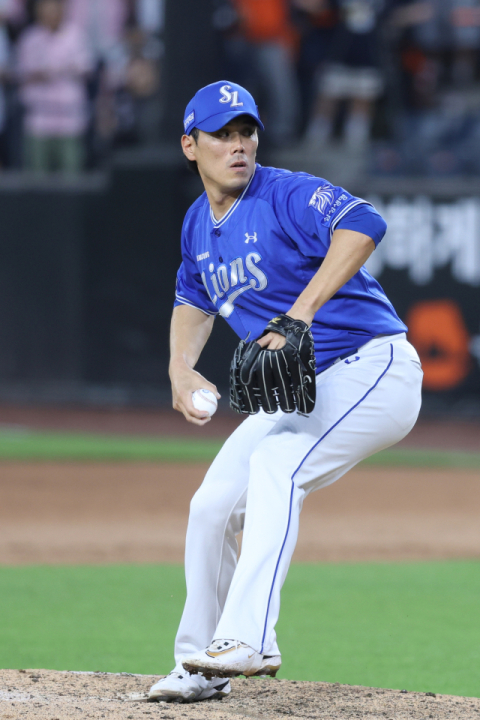  삼성 라이온즈의 마무리 김재윤, 이젠 홈에서도 강해지나
