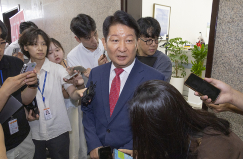 '제명' 유력하지만 '자진탈당' 없는 권영진…'버티기 모드'
