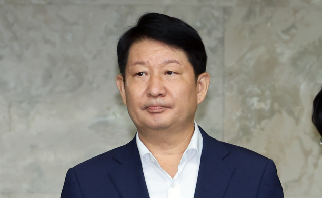 국힘 의총서 고개 숙인 권영진…윤리위, 징계 논의 '속도전'