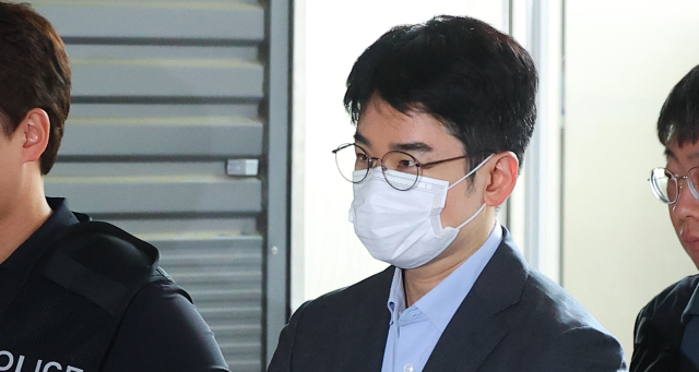 檢, '피습 자작극' 정이한 전 부산시장 후보 구속기소
