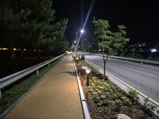 봉화군이 오랜 기간 주민들이 제기해 온 통행 불편과 안전 우려를 해소하기 위해 봉화읍 도심 일원 3개 군계획도로 정비 이달 초 완료. 봉화군 제공