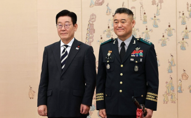 국방부, '빈총 경계' 논란 한기성 1군단장 직무 배제