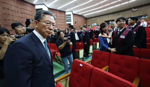 정성호, 보완수사권 폐지법 