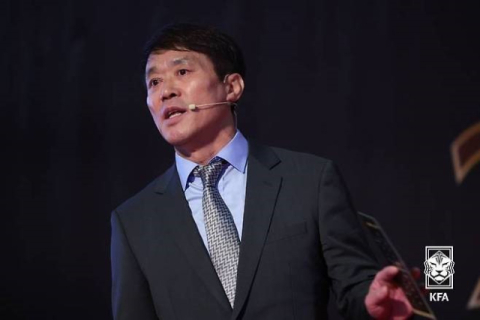 '청문회서 부적절한 언행' 문진희 심판위원장, 사의 표명