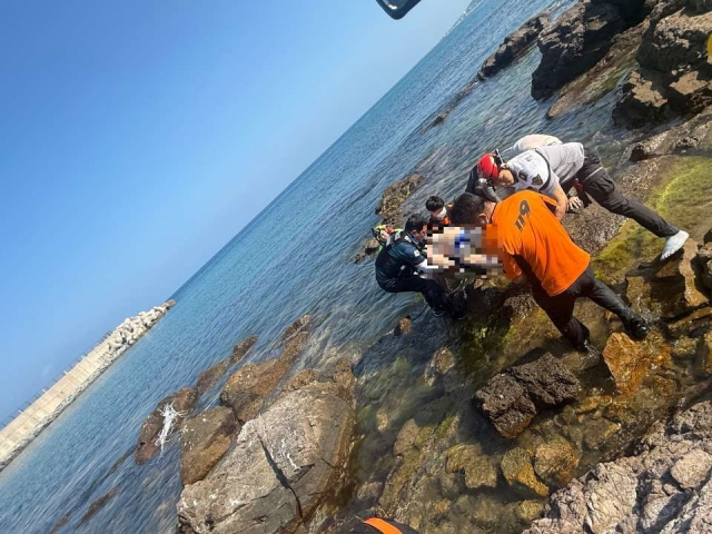영덕 앞바다 물놀이 하던 30대 숨져