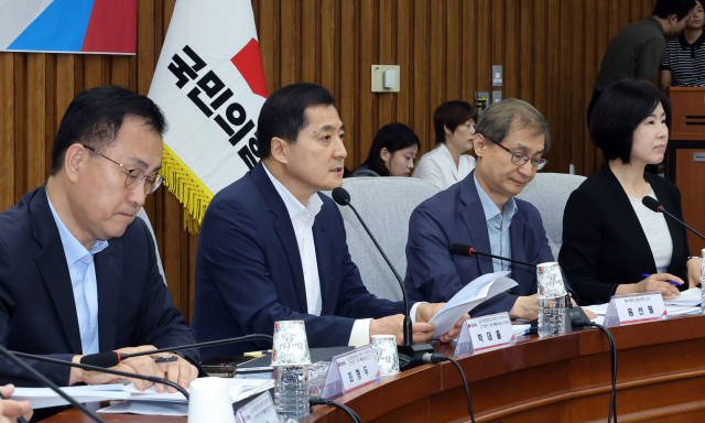 국민의힘 6·3 국민참정권 침해 진상규명 및 선거관리 개혁 특별위원회 위원장인 박대출 의원이 4일 국회에서 열린 특위 3차 회의에서 발언하고 있다. 연합뉴스