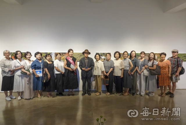이명희 '마음의 행로' 첫 개인 사진전·출판 기념회…대구 봉산문화회관에서 9일까지 전시