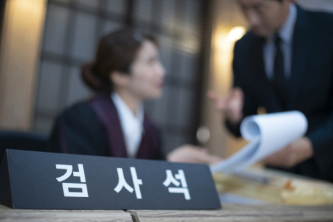 사건 너머의 사람을 기록하다…'부산 돌려차기' 수사 검사의 15년
