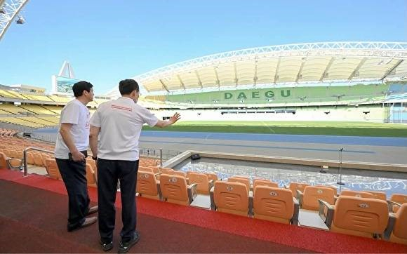추경호 대구시장이 최근 대구스타디움을 찾아 대회 준비 상황을 점검하는 모습. 대구시 제공