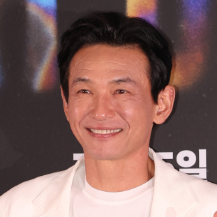 檢, 황정민 스토킹 혐의 여성에 벌금 1천만원 구형