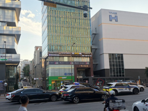 퇴근 시간 강남 한복판서 '쿨쿨'…음주운전 차량, 순찰차로 포위해 잡았다 