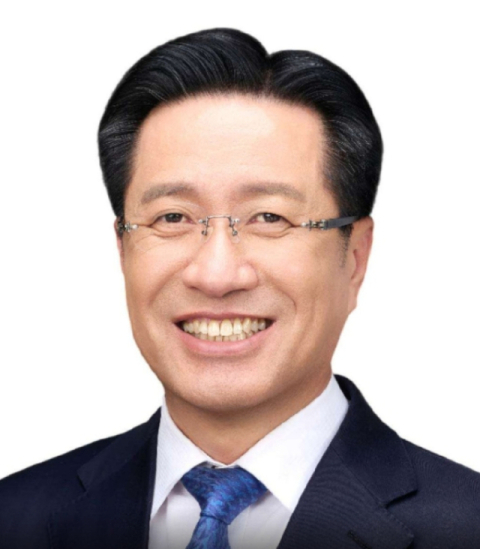 정영두 김해시장,  '농심(農心)' 타들어 가는 비상 시국에 휴가·골프·술자리 가져 논란 