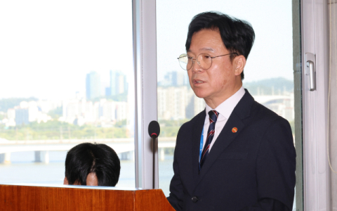 김영훈 
