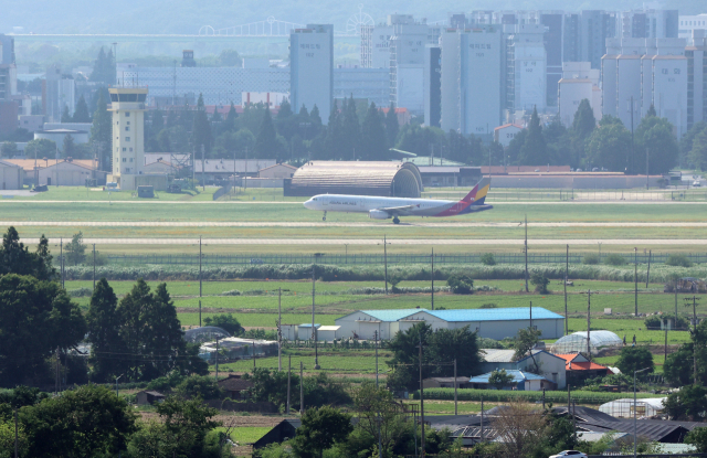 반도체 클러스터 조성지로 예정된 통합광주 광산구 송정동 군 공항 일원. 연합뉴스