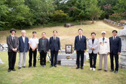 구미 대표 독립운동가 '왕산 허위' 묘소 안내판 제막식 거행