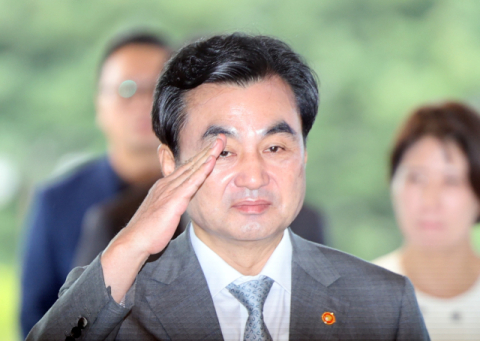 안규백 