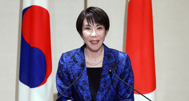 한국 광복절인데⋯다카이치, 야스쿠니 신사에 공물