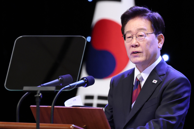 李, 종전 위한 다자 논의 제안…친일 재산 환수도 본격화 