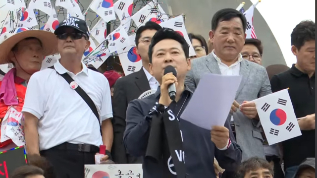 광복절 인파 운집…張 