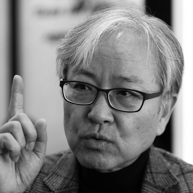 [홍성걸 칼럼] 선무당이 사람 잡는다