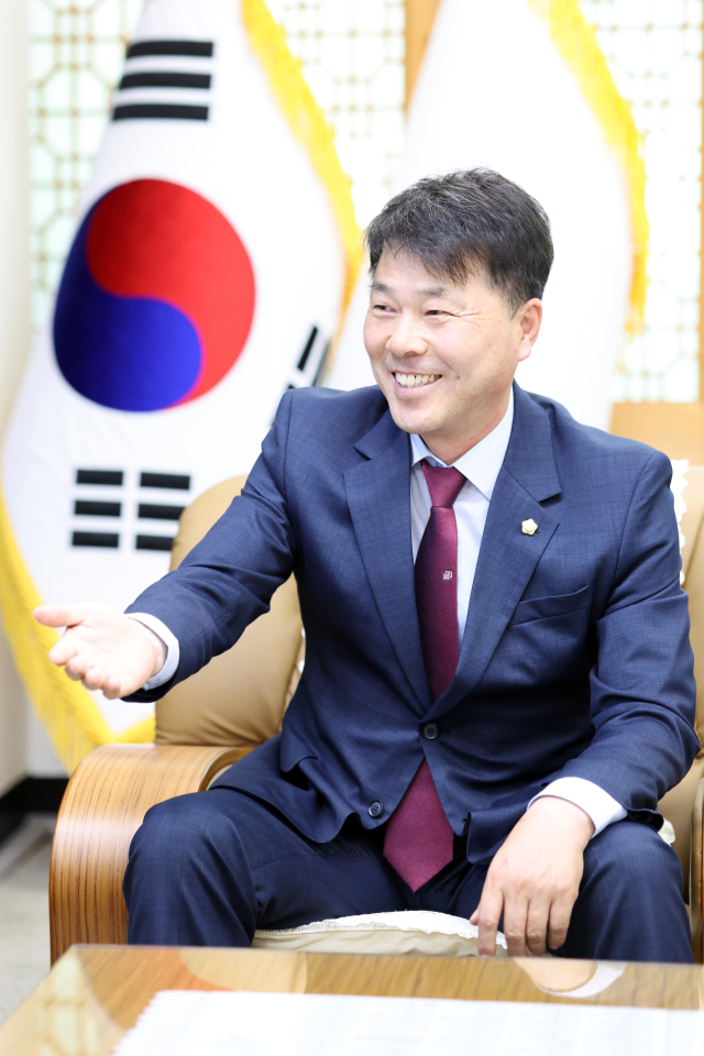 오용만 칠곡군의회 의장
