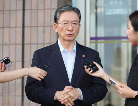 사직서 낸 법무부 장관 