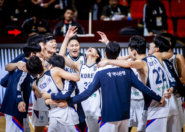 한국 U-18 남자 농구대표팀, 일본에 짜릿한 역전승