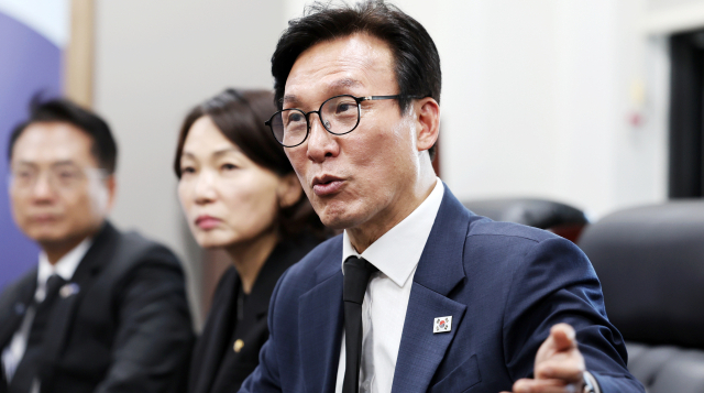 김민석 