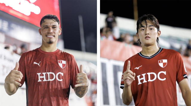 프로축구 K리그2 부산 아이콘스의 크리스찬(왼쪽)과 백가온(오른쪽). K리그 제공