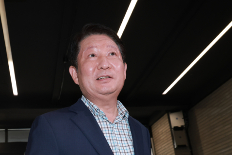 권영진, 당원권 정지 1년6개월에 