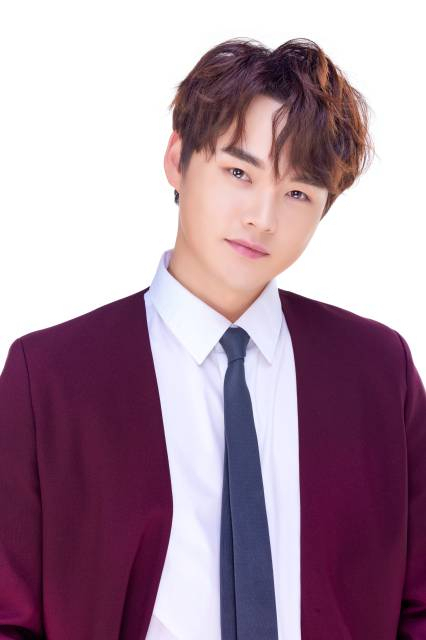 박서진이 자신의 생일을 맞아 초록우산 경남지역본부를 통해 경남지역 자립준비청년들을 위해 후원금 1천만원을 기부했다. 장구의신 엔터테인먼트 제공