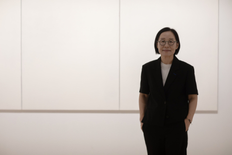 [전시속으로] 오래 머물며, 찬찬히 들여다보세요…김미경 개인전 '비추다'