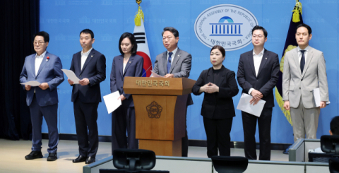'검찰 힘빼기' 이어 '대법원 길들이기'?… 흔들리는 형사사법 체계 