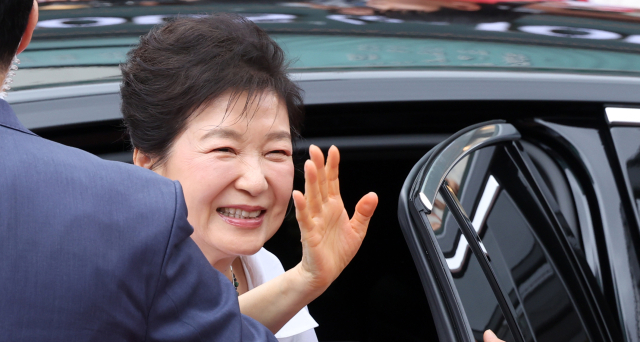 박근혜 전 대통령, 국힘 연찬회 참석…'화합 메시지' 주목  