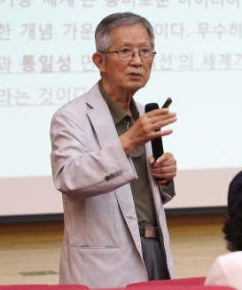 [김도훈 기자의 한 페이지] '책읽기 전도사' 전진문 전 대가대 교수