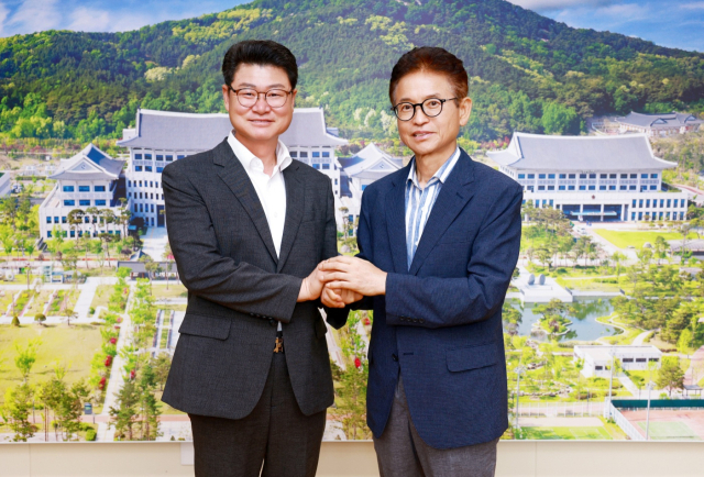황이주 울진군수, 이철우 지사에 현안 건의