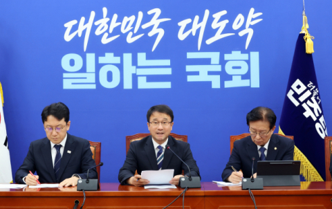 李 지지율 30%대 진입…여권 내부 자성 목소리 쏟아져