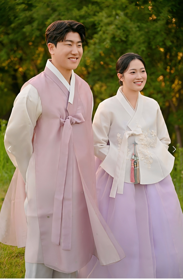9월 5일 안동 그랜드호텔 2층 그랑포레홀에서 결혼식을 올리는 박종호(왼쪽) 군과 권은정 양. 박종호 군 가족 제공